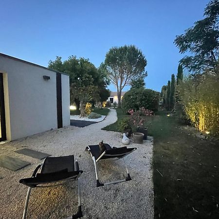 מארגריט Le Cherche Midi, Entre Nimes, Le Pont Du Gard, Uzes, Arles מראה חיצוני תמונה