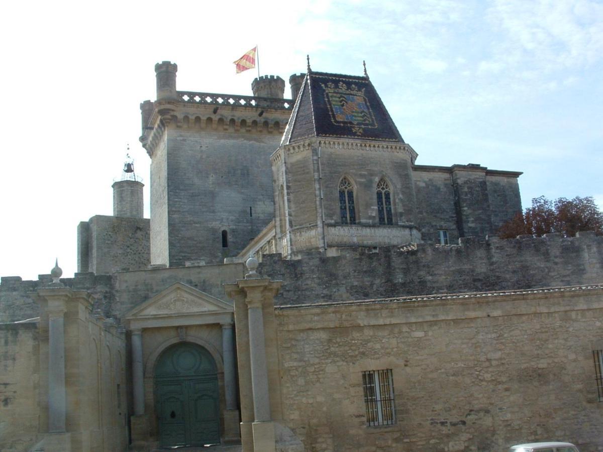 מארגריט Le Cherche Midi, Entre Nimes, Le Pont Du Gard, Uzes, Arles מראה חיצוני תמונה