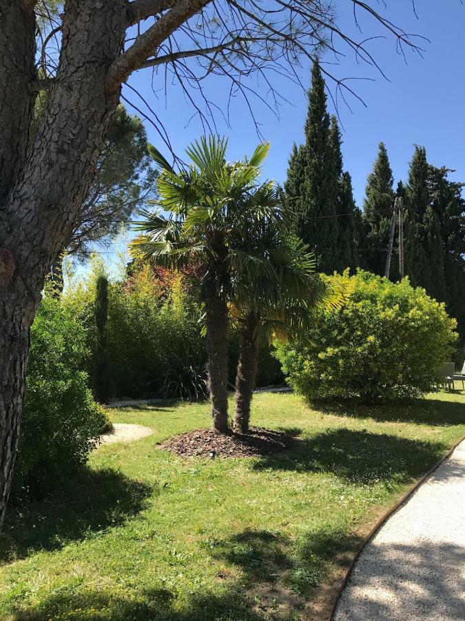 מארגריט Le Cherche Midi, Entre Nimes, Le Pont Du Gard, Uzes, Arles מראה חיצוני תמונה